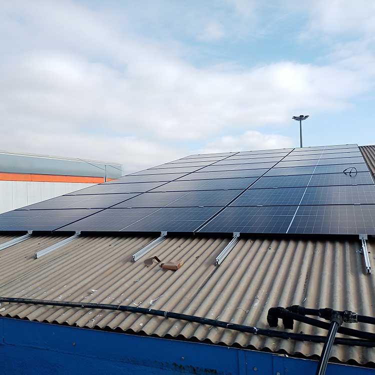 Instalación de paneles solares en Huércal de Almería 
