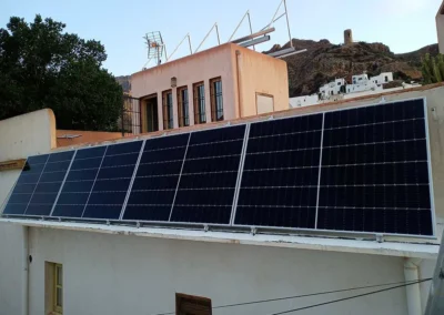 Instalación placas solares en Nijar